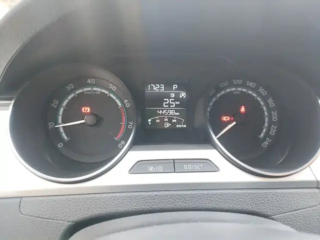 Skoda Rapid — Фото автомобиля 11