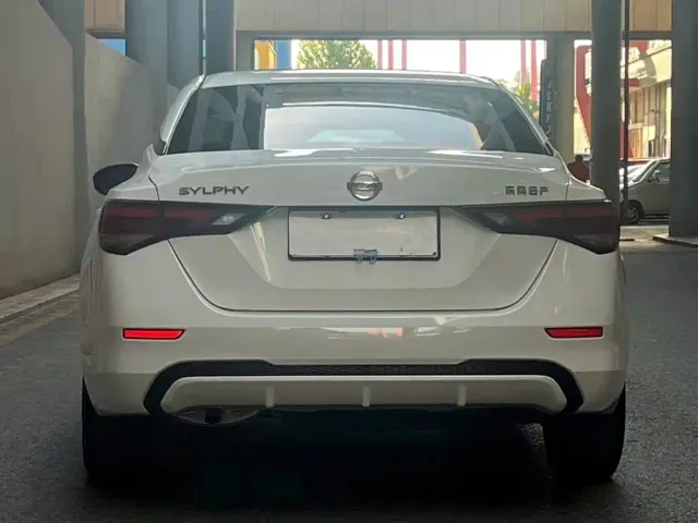 Nissan Sylphy — Фото автомобиля 5