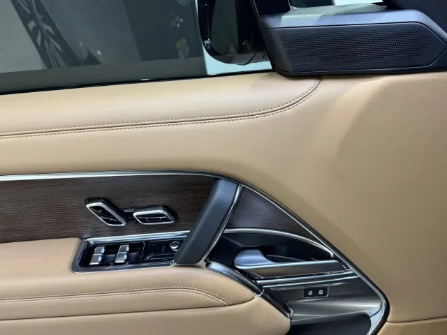 Land Rover Range Rover — Фото автомобиля 11