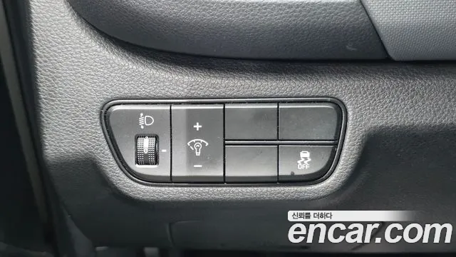 Kia Seltos New — Фото автомобиля 25