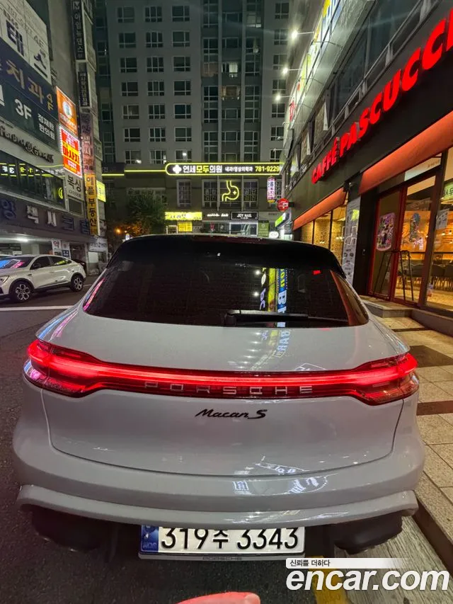 Porsche Macan — Фото автомобиля 9