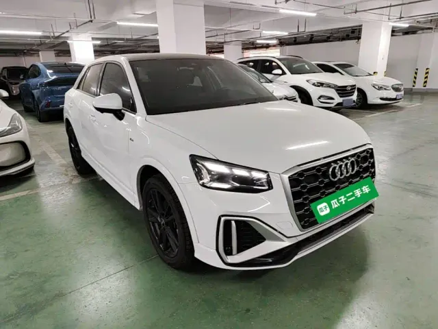 Audi Q2L — Фото автомобиля 3