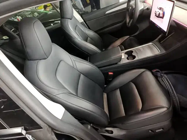 Tesla Model Y — Фото автомобиля 24