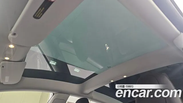 Tesla Model 3 — Фото автомобиля 19