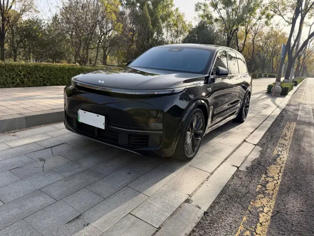 Фотография автомобиля — Li Auto L9