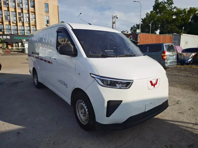 Wuling Yangguang — Фото автомобиля 3