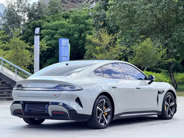 Xiaomi SU7 — Фото автомобиля 4