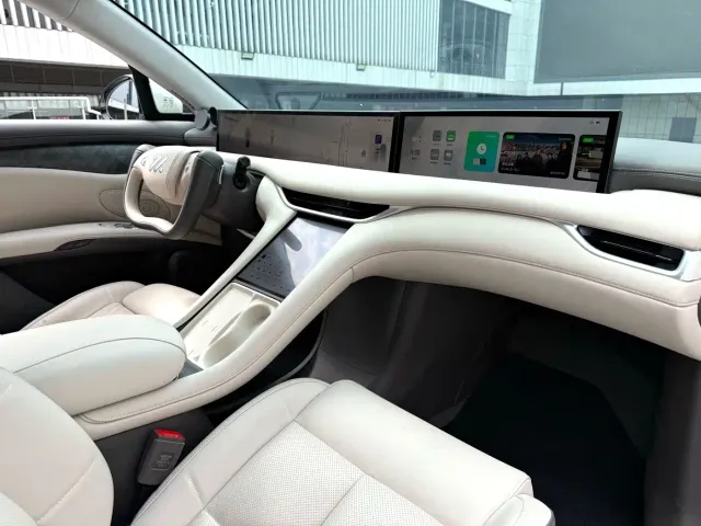 IM Motors LS6 — Фото автомобиля 10