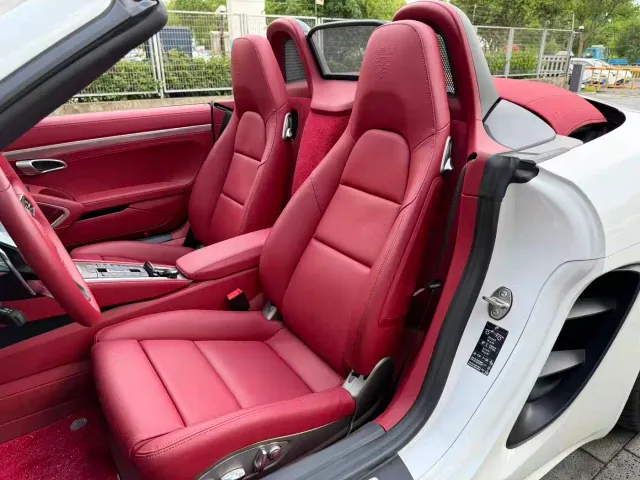 Porsche 718 — Фото автомобиля 11