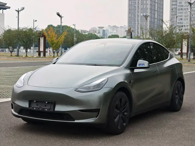 Фотография автомобиля — Tesla Model Y