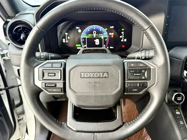 Toyota Prado — Фото автомобиля 7