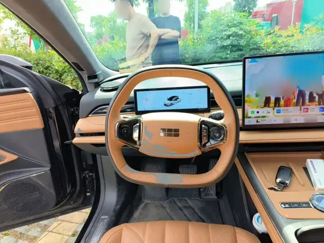 Geely Galaxy Xingyao 8 — Фото автомобиля 2