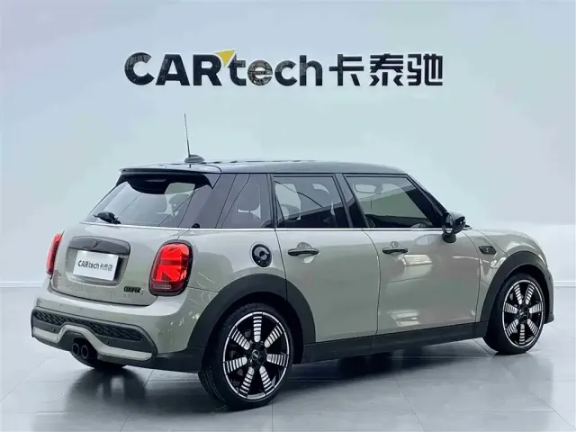 MINI Hatch — Фото автомобиля 3