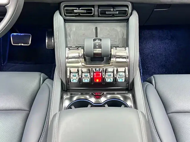 BYD FangChengBao Leopard 5 — Фото автомобиля 15
