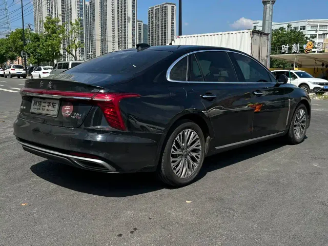 Hongqi H5 — Фото автомобиля 7