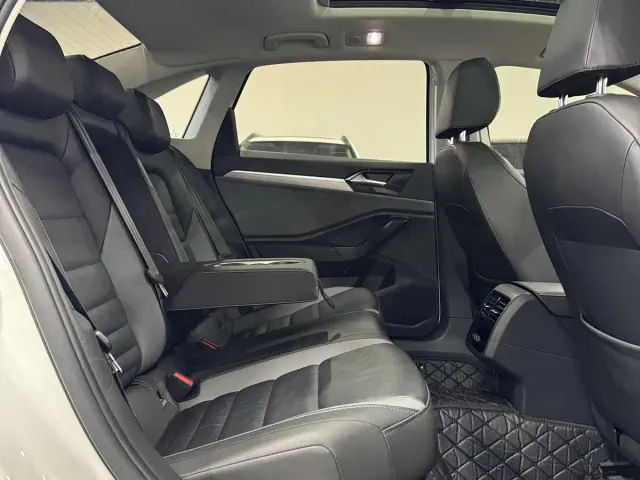 Volkswagen Sagitar — Фото автомобиля 25