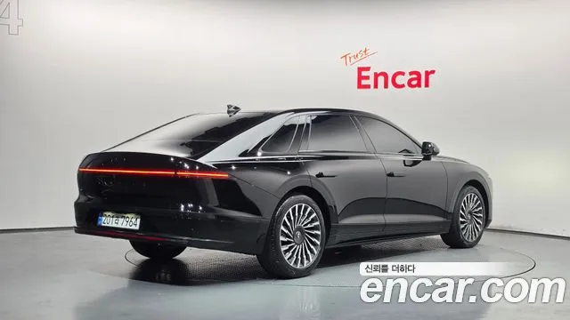 Hyundai Grandeur GN7 — Фото автомобиля 2