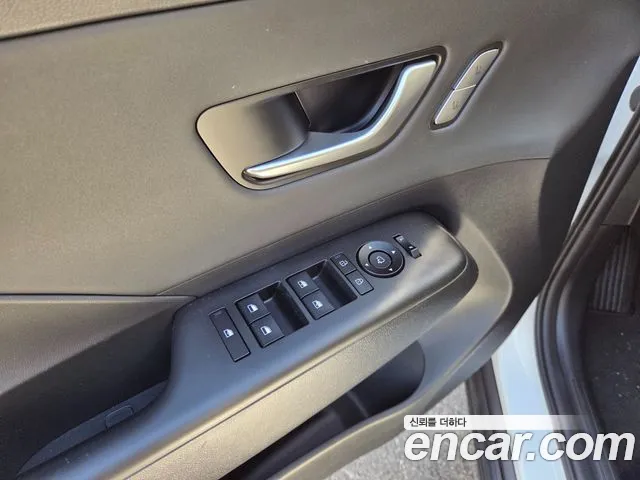 Hyundai Kona SX2 — Фото автомобиля 13