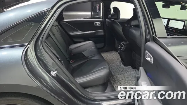 Hyundai Ioniq6 — Фото автомобиля 11