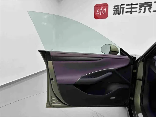 Xiaomi SU7 — Фото автомобиля 8