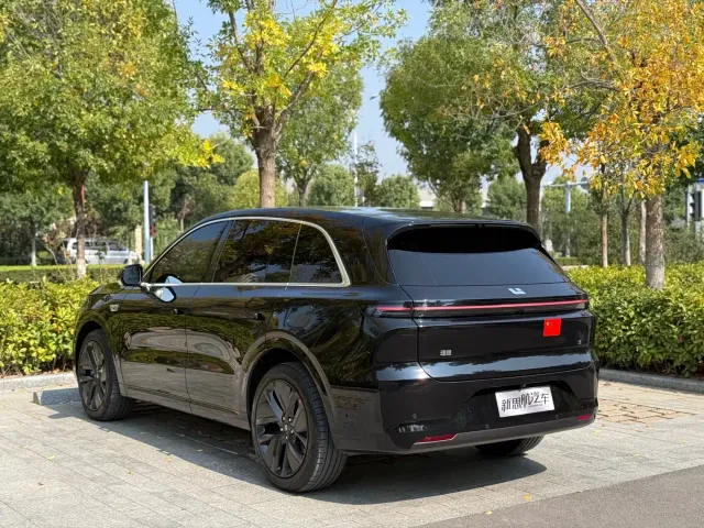 Li Auto L6 — Фото автомобиля 5