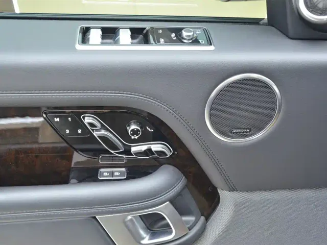 Land Rover Range Rover — Фото автомобиля 13