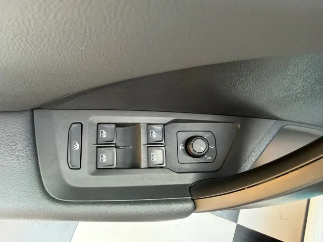 Volkswagen Tharu — Фото автомобиля 13