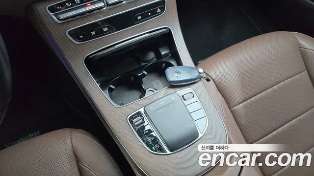 Mercedes-Benz E-Class W213 — Фото автомобиля 17