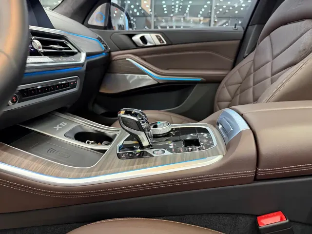 BMW X5 — Фото автомобиля 17