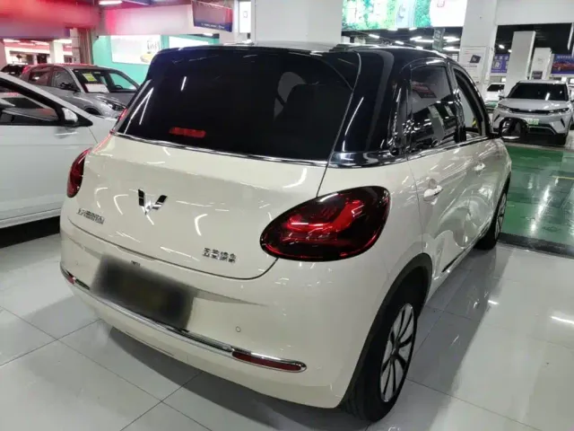 Wuling Bingo — Фото автомобиля 6