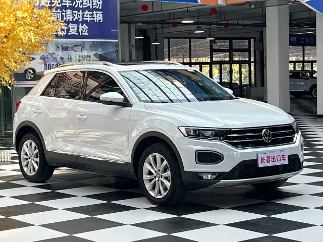Volkswagen T-Roc — Фото автомобиля 3