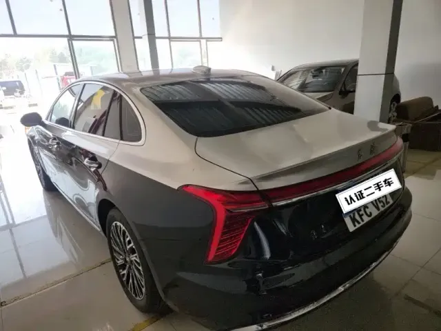 Hongqi H5 — Фото автомобиля 4