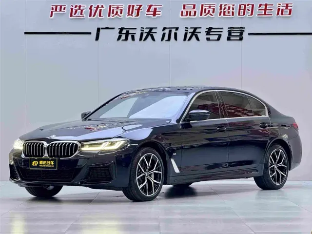 Фотография автомобиля — BMW 5 Series