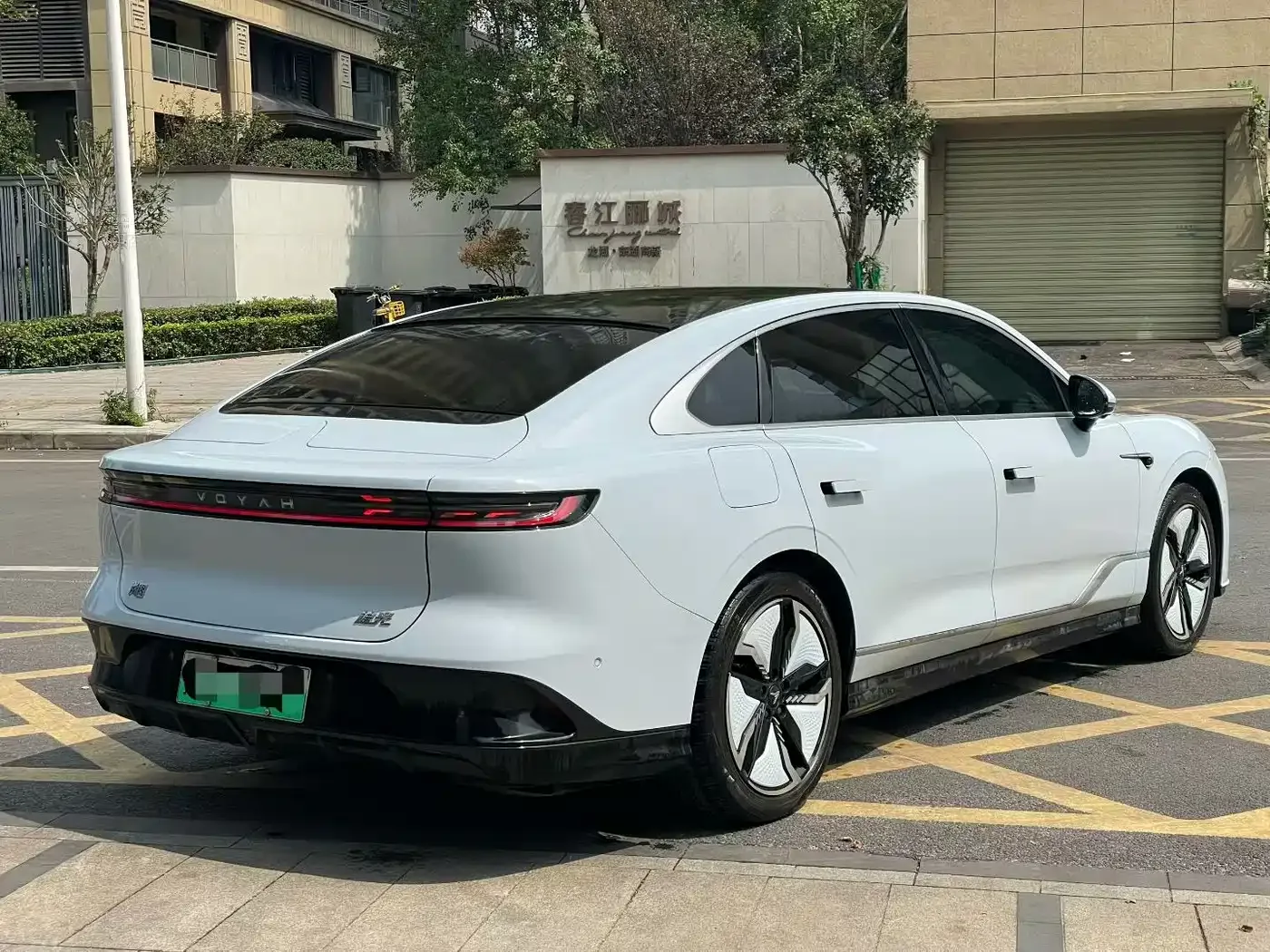 Voyah Auto VOYAH Zhuiguang 2023 4WD Flagship Edition — Фото автомобиля 25