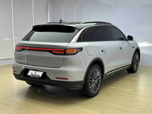 Leapmotor C11 — Фото автомобиля 4