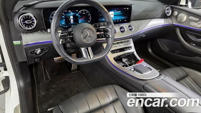 Mercedes-Benz E-Class — Фото автомобиля 7