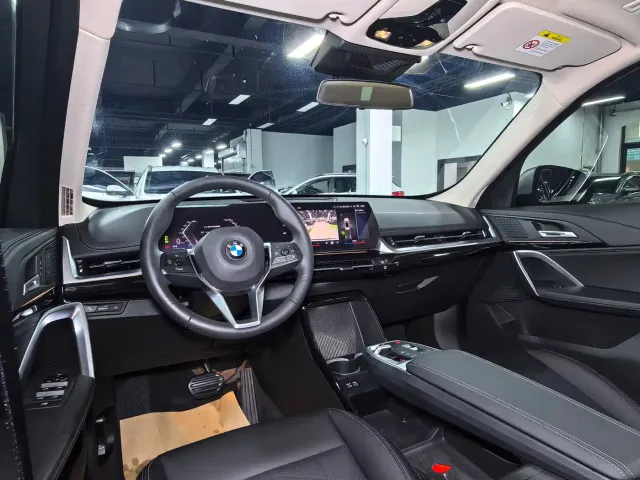 BMW X1 — Фото автомобиля 14