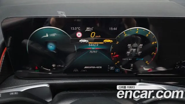 Mercedes-Benz GLB-Class — Фото автомобиля 8
