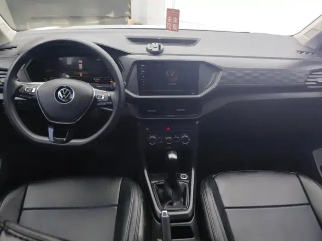 Volkswagen T-Cross — Фото автомобиля 12
