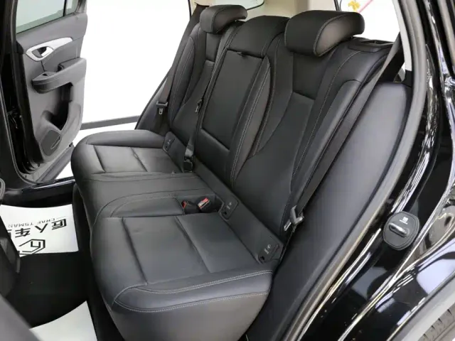 Buick Envision Plus — Фото автомобиля 8