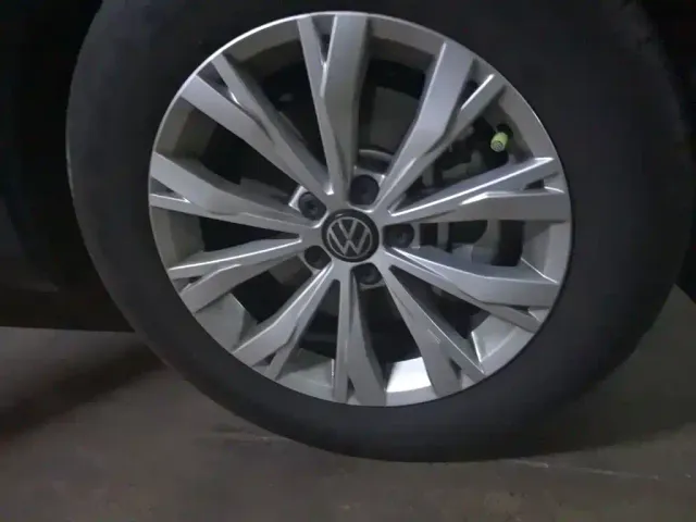 Volkswagen Tiguan L — Фото автомобиля 24