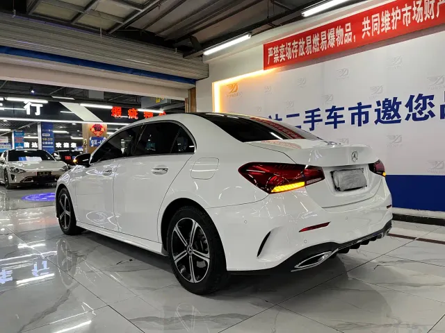 Mercedes-Benz A-Class — Фото автомобиля 3