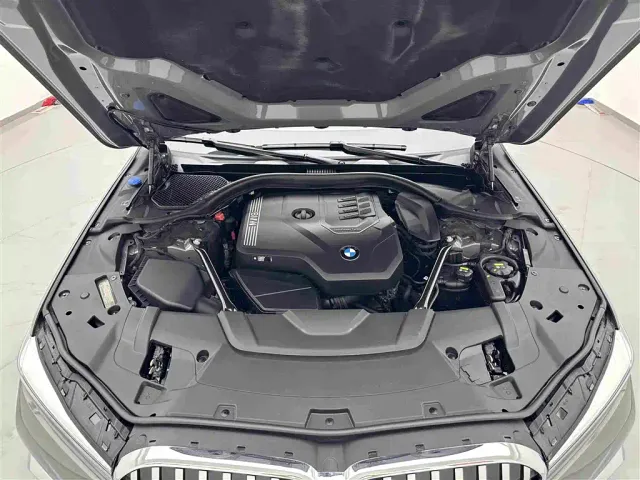 BMW 7 Series — Фото автомобиля 28