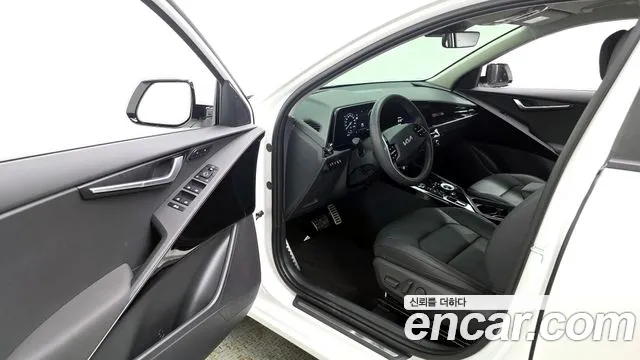 Kia Niro The All New Niro Signature — Фото автомобиля 10