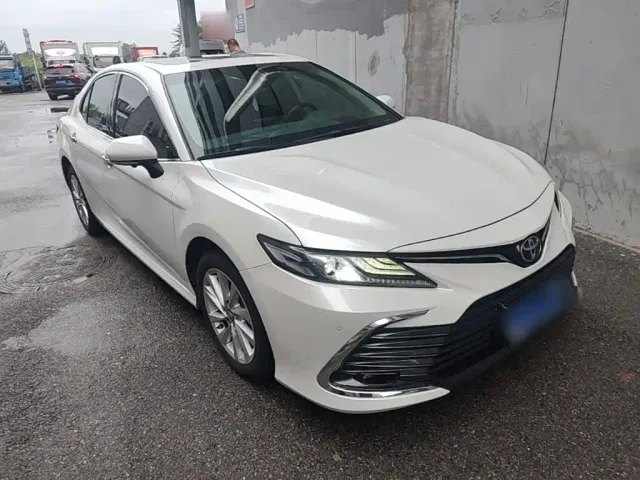 Toyota Camry — Фото автомобиля 3