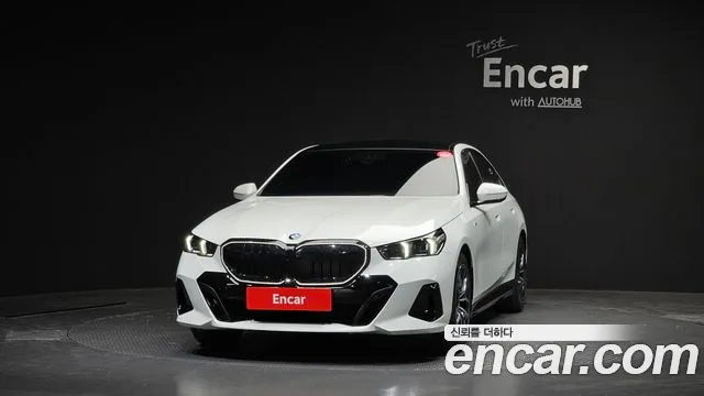 BMW 5-Series — Фото автомобиля 3