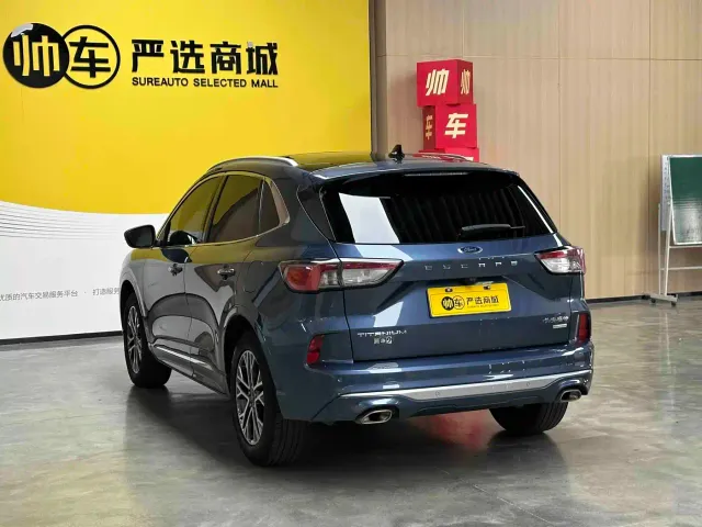 Ford Escape — Фото автомобиля 5