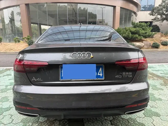 Audi A4L — Фото автомобиля 15