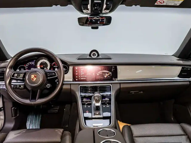 Porsche Panamera — Фото автомобиля 16