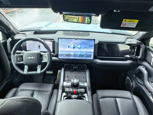 BYD FangChengBao Leopard 8 — Фото автомобиля 5